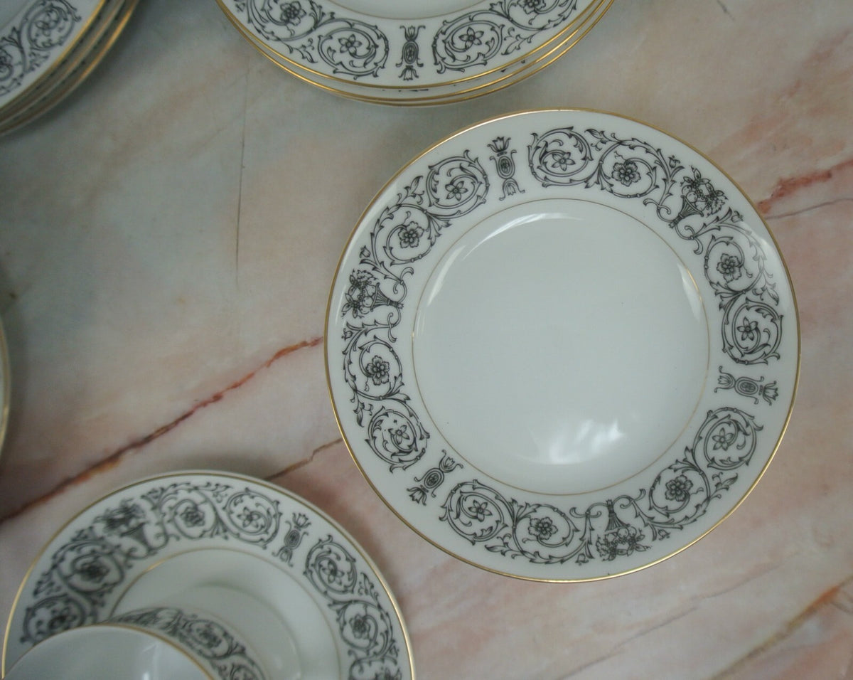 28 Pieces 7-Piece 4 Place Setting Coventry Fine China Japan "Laurent" Pattern
