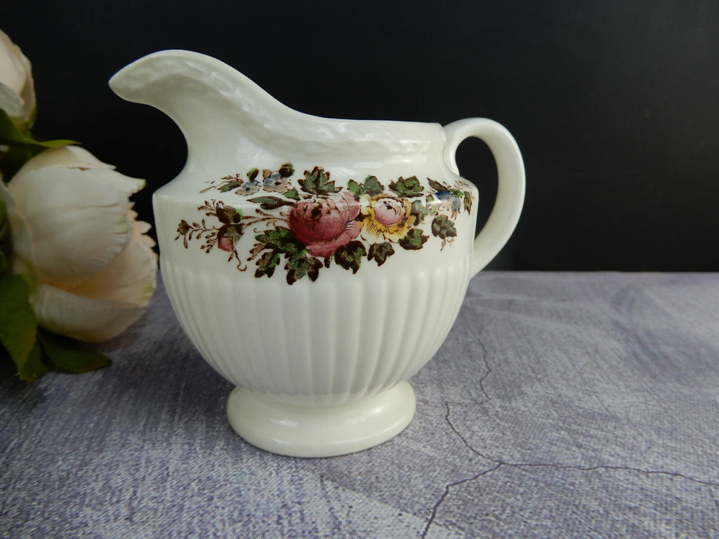 Vintage Wedgewood 'Conway' Gravy Boat And Creamer