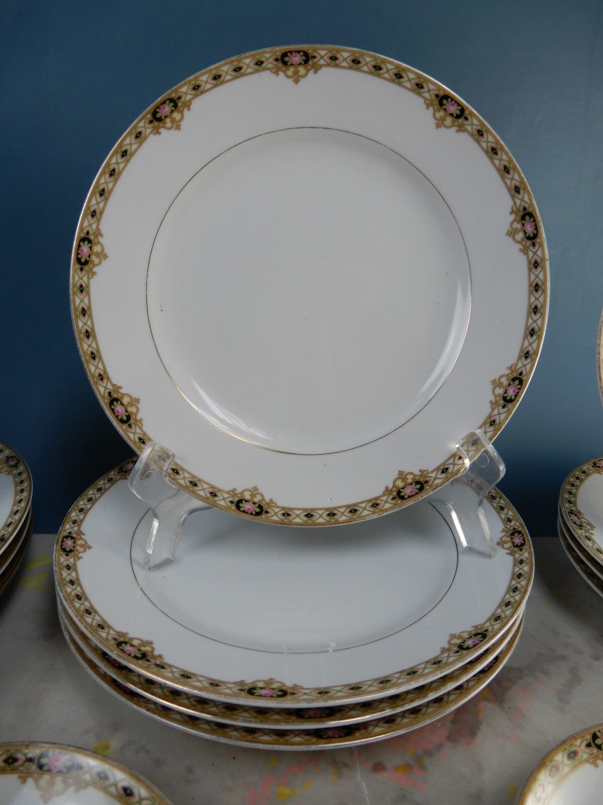 19 Piece Vintage Noritake Morimura "THE CEYLON"  Service for 4 Place Setting