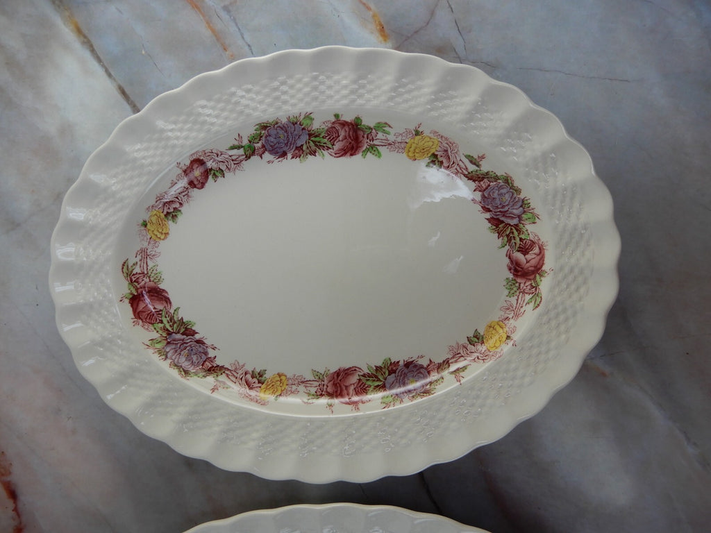 Vtg Copeland Spode "Rose Briar" Set of two Platters Made In England