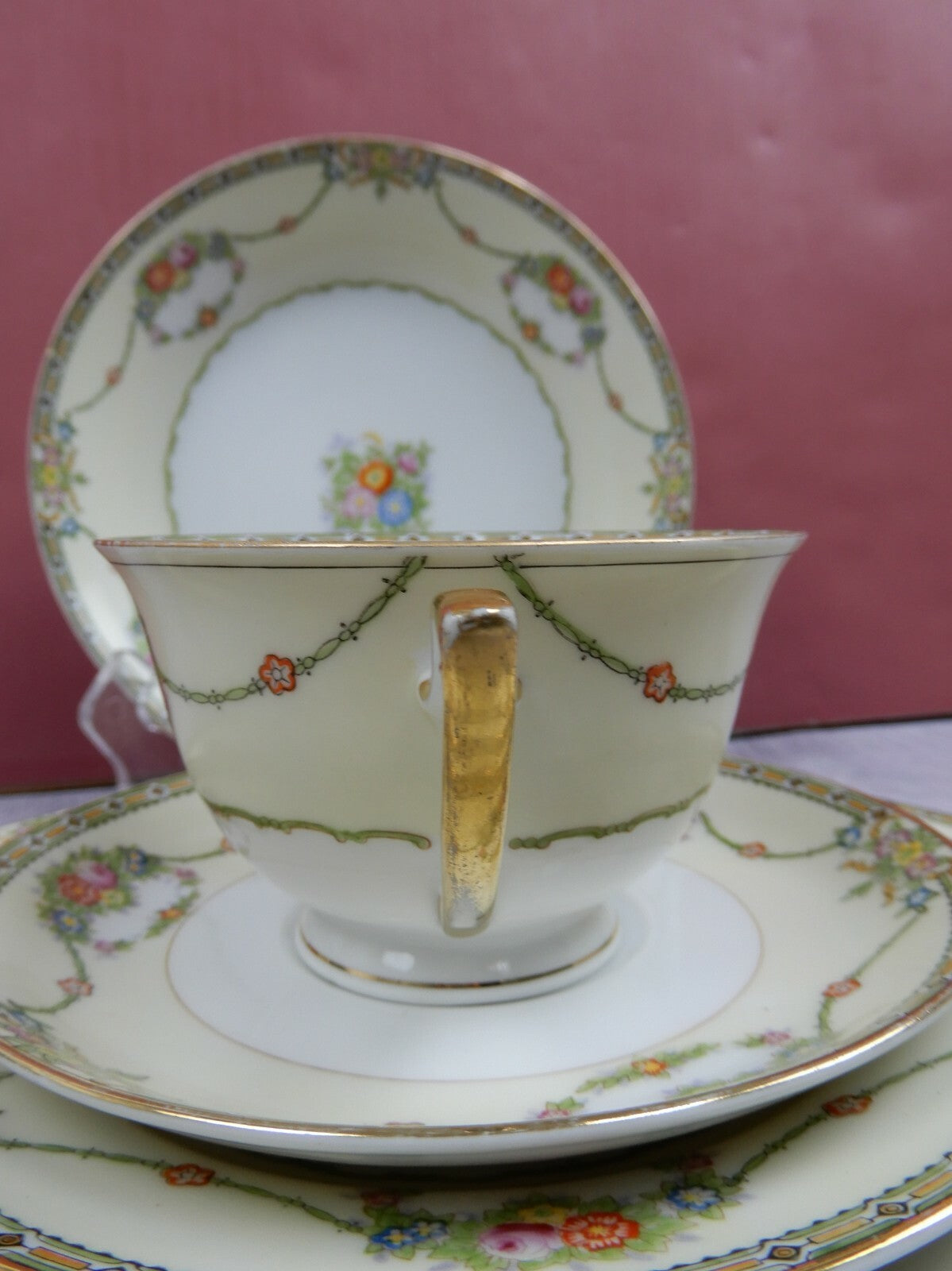 7 Piece 1 Place Setting Vintage Meito Fine China Made in Japan w/Flowers