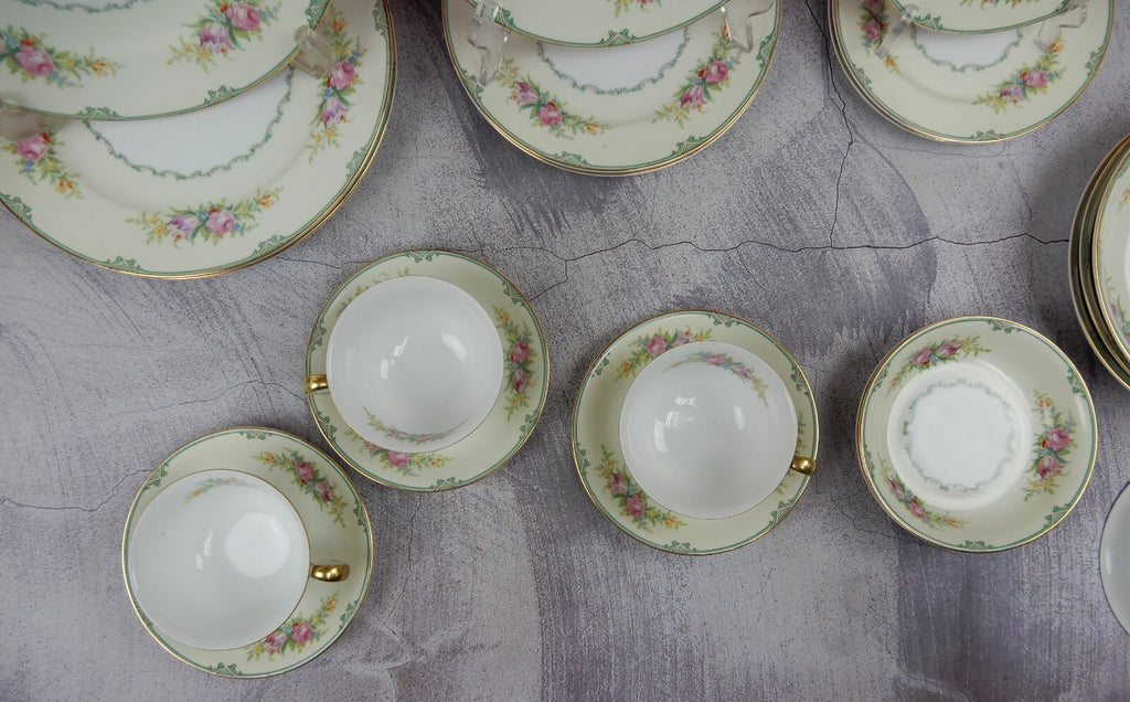 20 Piece Place Setting Vintage Morimura Fine China Made in Japan w/Roses