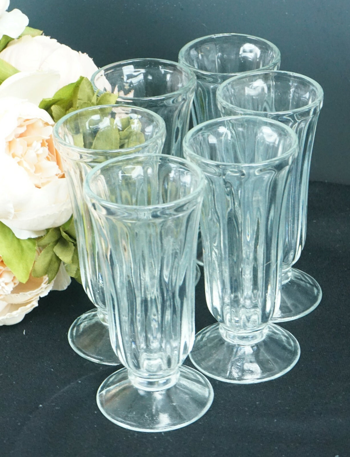 Set of  6 Glass Small Sundae Glasses Decorative Collection