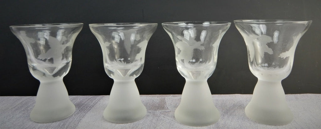 Set of 4 Acid Etched with Flying Gesse/Ducks Glasses Hold 2 oz