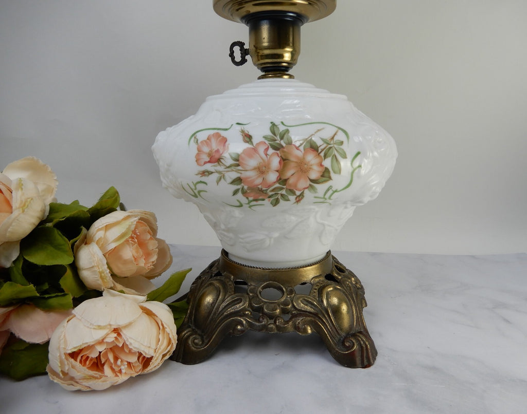 Vintage Gone With The Wind Milk Glass Table Lamp With 3-Way Lamp 21-3/4" High