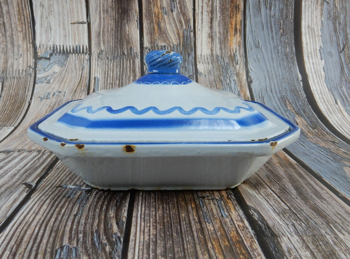 Made in Sweden Klafrestrom C1 White w/ Blue Rims Enamel Cast Iron  Casserole
