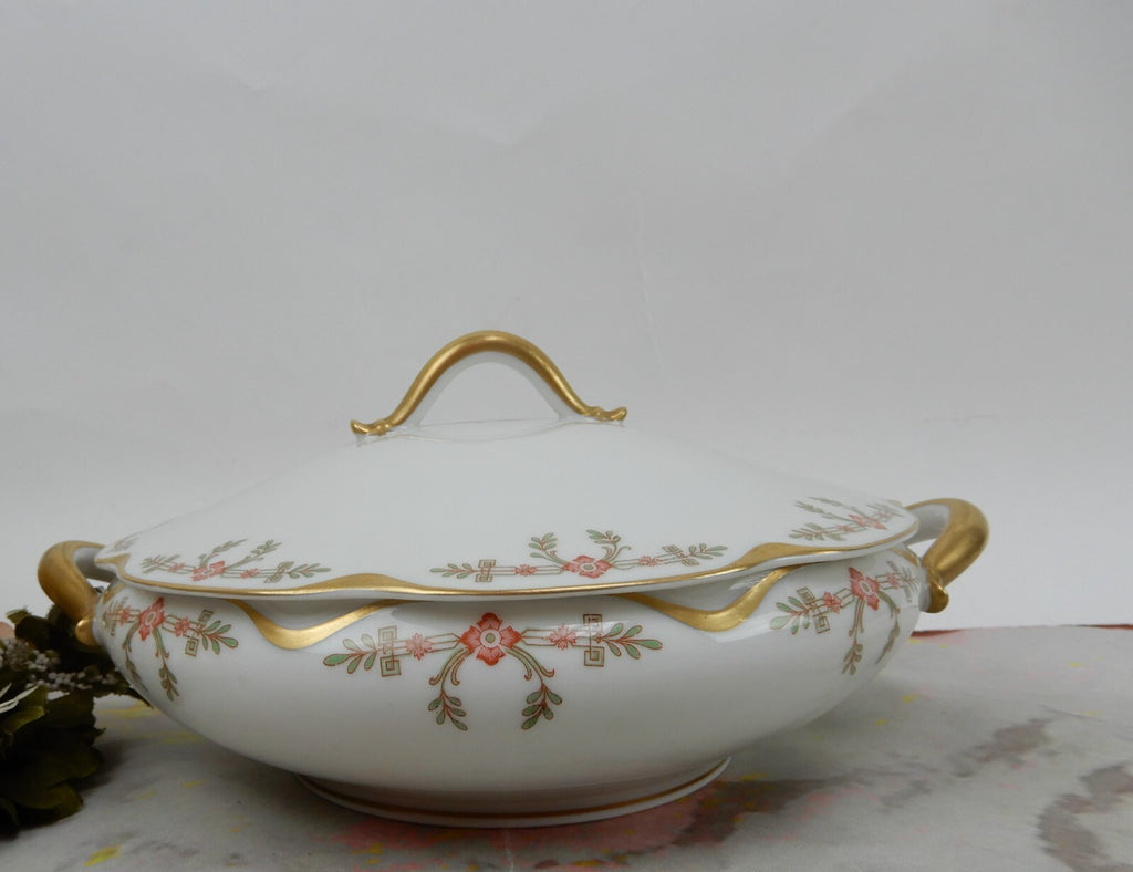 Vintage Haviland Limoges Schleiger 580 Pattern Lidded Vegetable Bowl