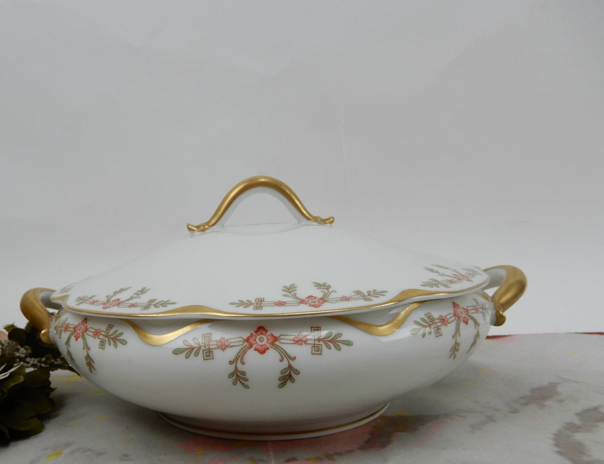 Vintage Haviland Limoges Schleiger 580 Pattern Lidded Vegetable Bowl
