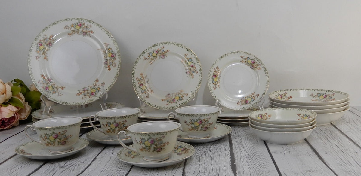 ~28 Pieces 7-Piece 4 Place Setting Regal China Japan with Imperfections