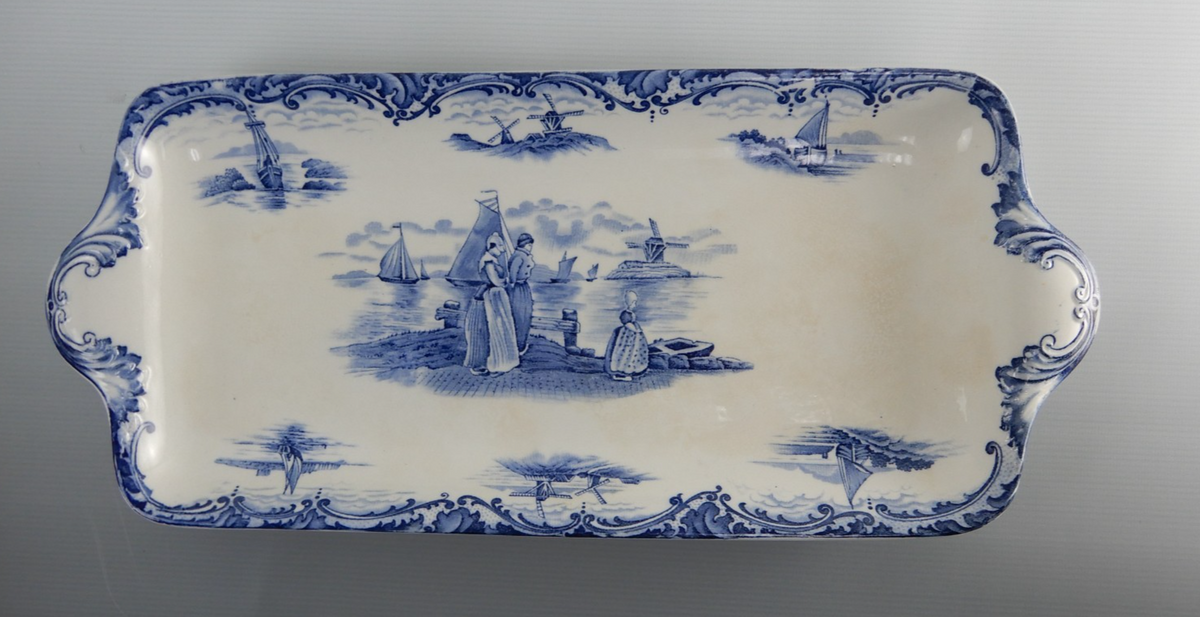 Antique Wedgwood "The Hague" Handled Sandwich Tray
