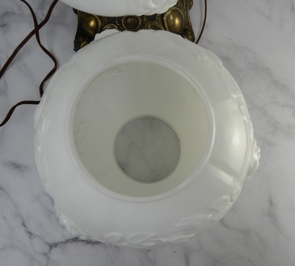 Vintage Gone With The Wind Milk Glass Table Lamp With 3-Way Lamp 21-3/4" High