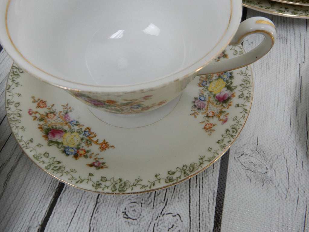 ~28 Pieces 7-Piece 4 Place Setting Regal China Japan with Imperfections