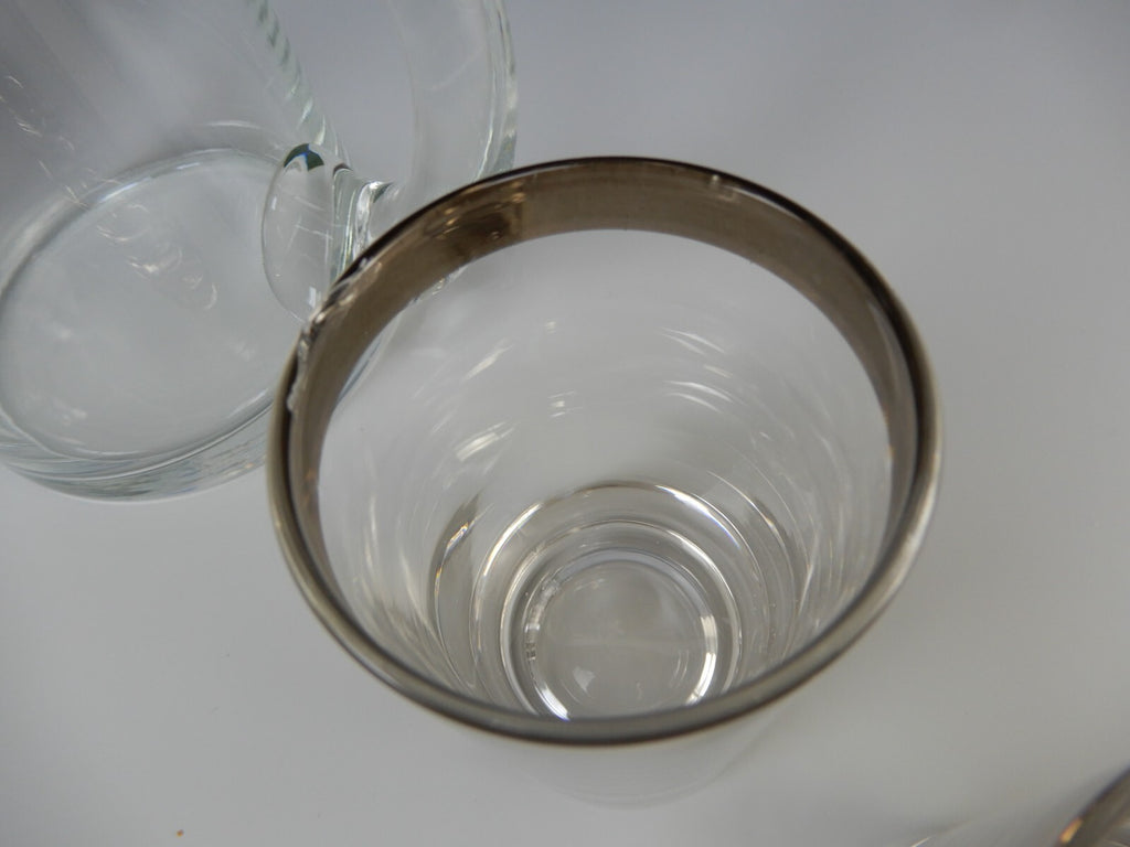 Vintage Dorothy Thorpe Silver Band Cocktail Pitcher With 5 Juice Glasses