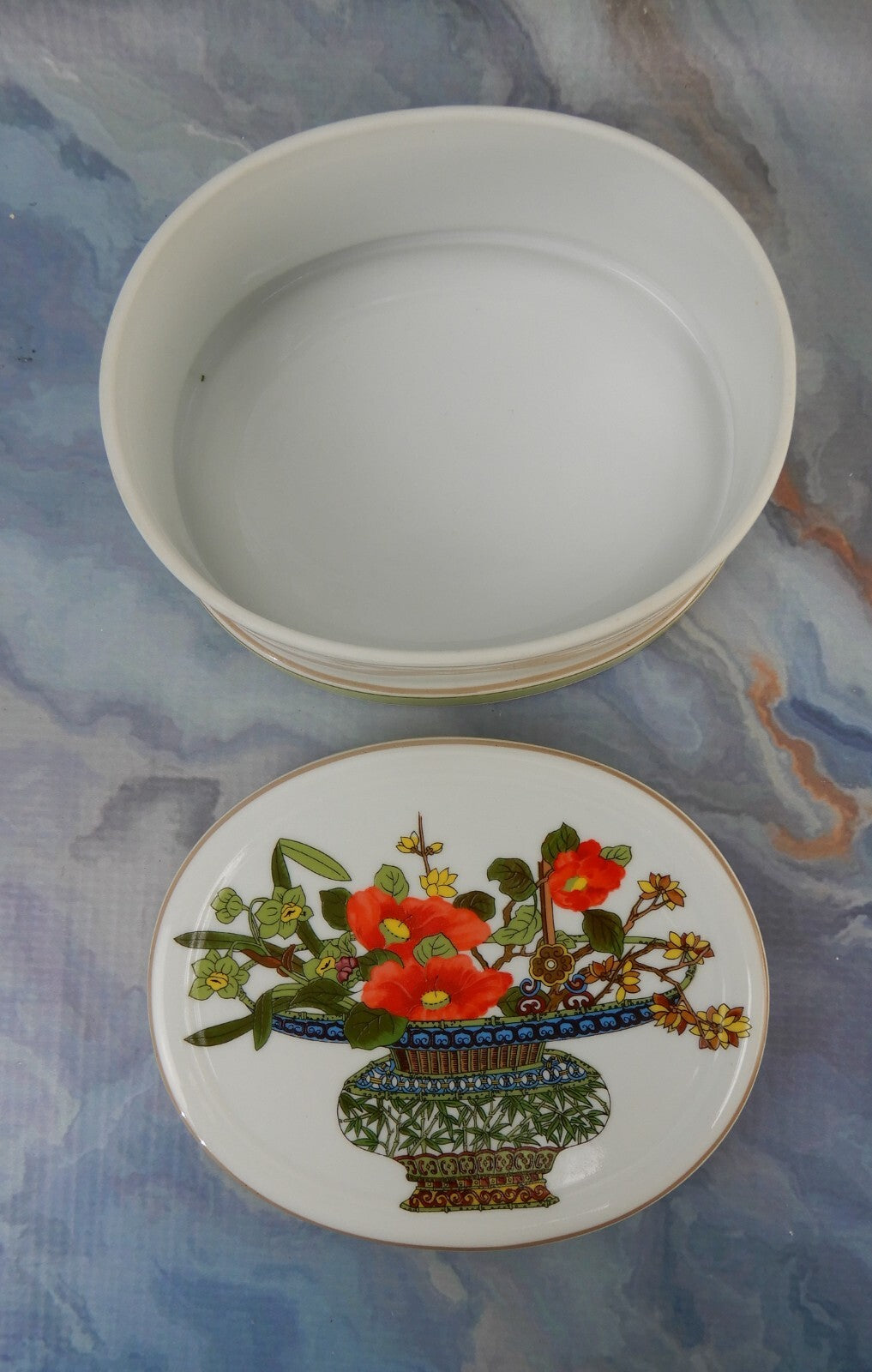 Mottahedeh Vista Alegre Oval Trinket Box Woodblock  British Museum Reproduction