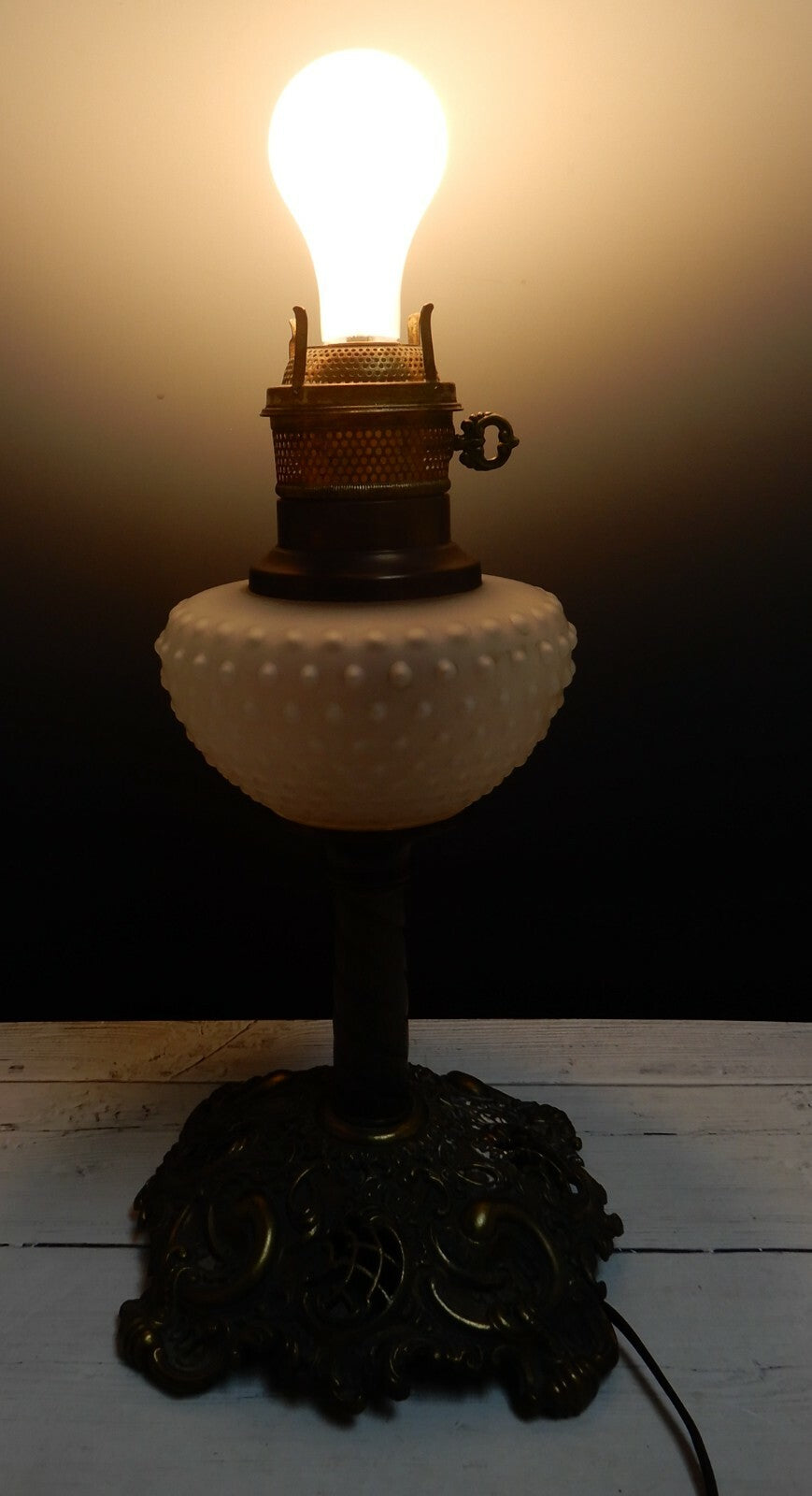 Vintage 3 Way Light  Brass Table lamp S.S. N.Y 125 *No Shade*