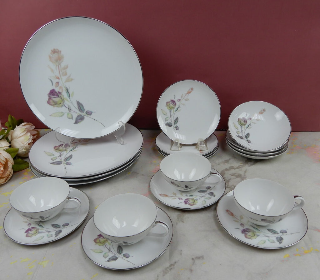 Vintage 20 Piece Style House Fine China "Lori" 4 Place Setting Made in Japan