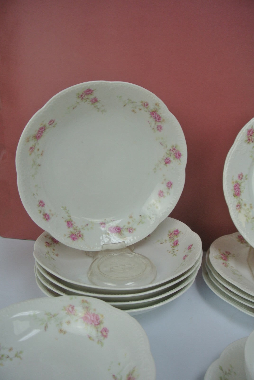 30 Piece Vintage Carlsbad Austria  Set Piece 5 Place Setting