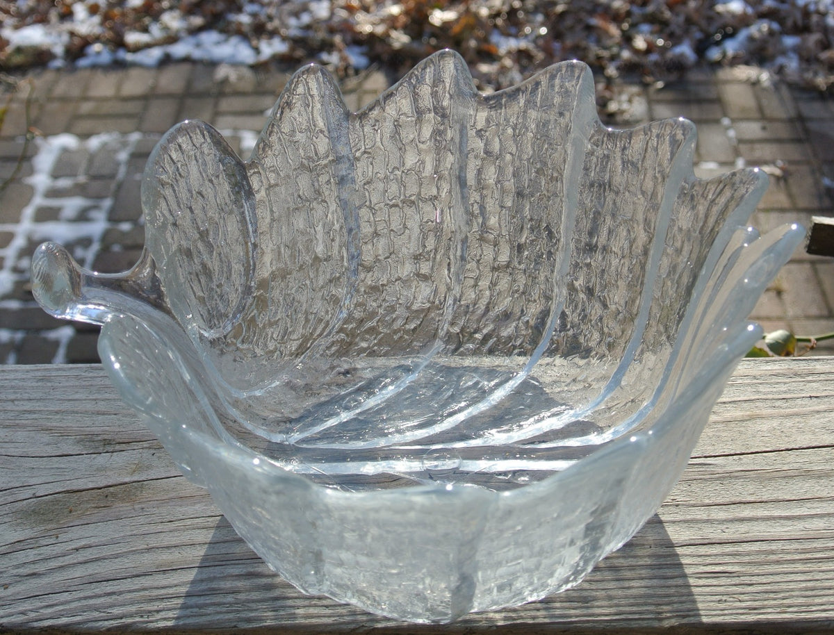 Vintage Orrefors "Eden" Leaf Bowl Designed by Lars Hellsten 9" Across
