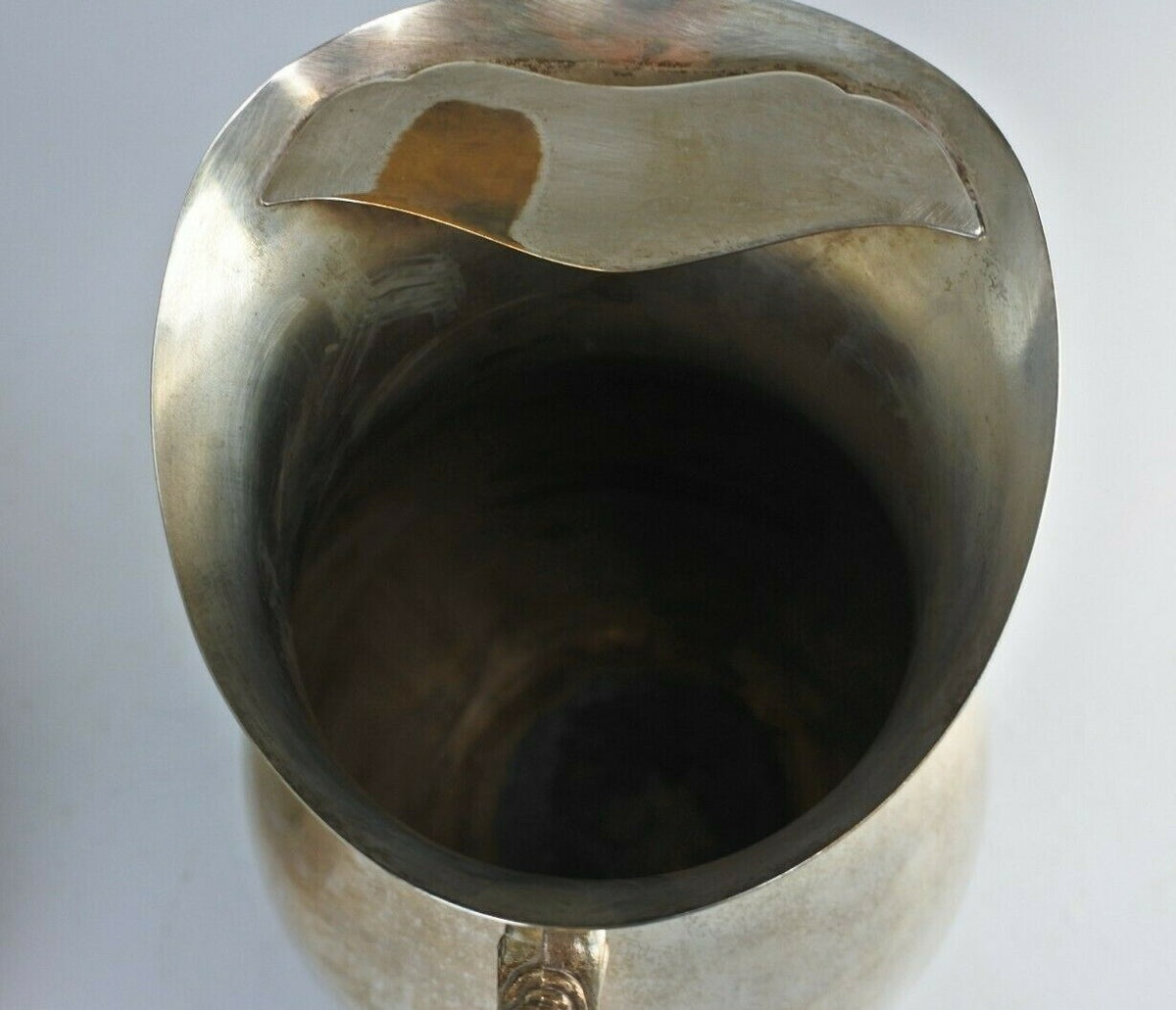 WM Rogers Silverplate Water Pitcher Footed Stand Vintage And Ice Guard 817