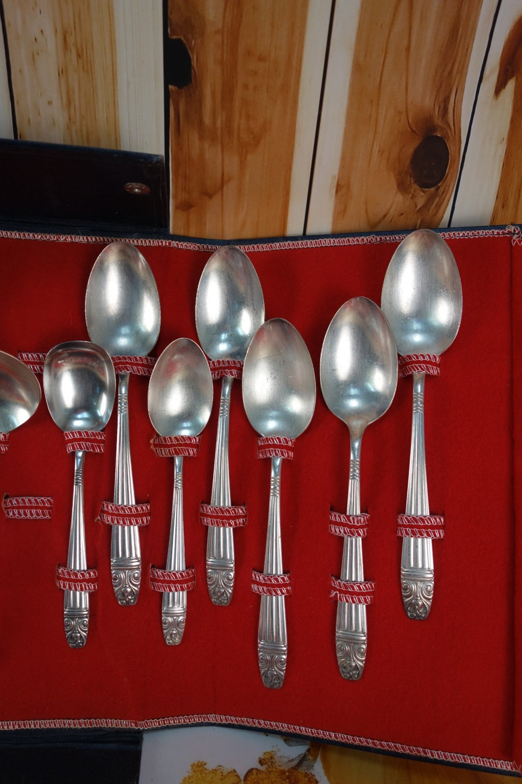 50 Pc. of Vintage Wallace Harmony House Danish Queen AA+ Pattern