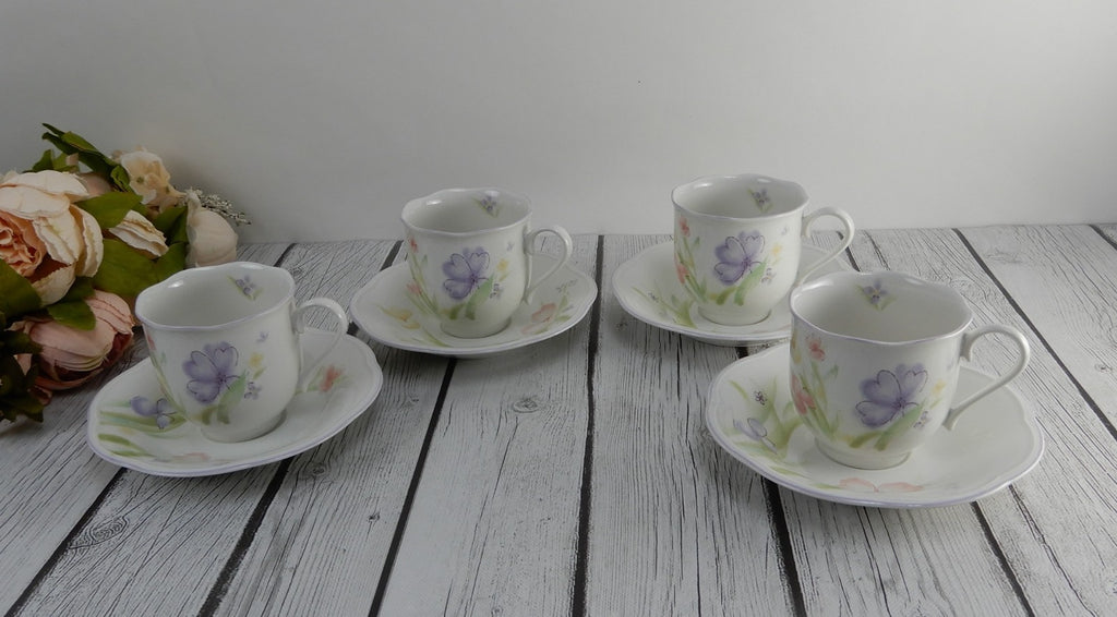Set of  4 Mikasa Rondo "Water Colors" Pattern EG 911 Cups and Saucers