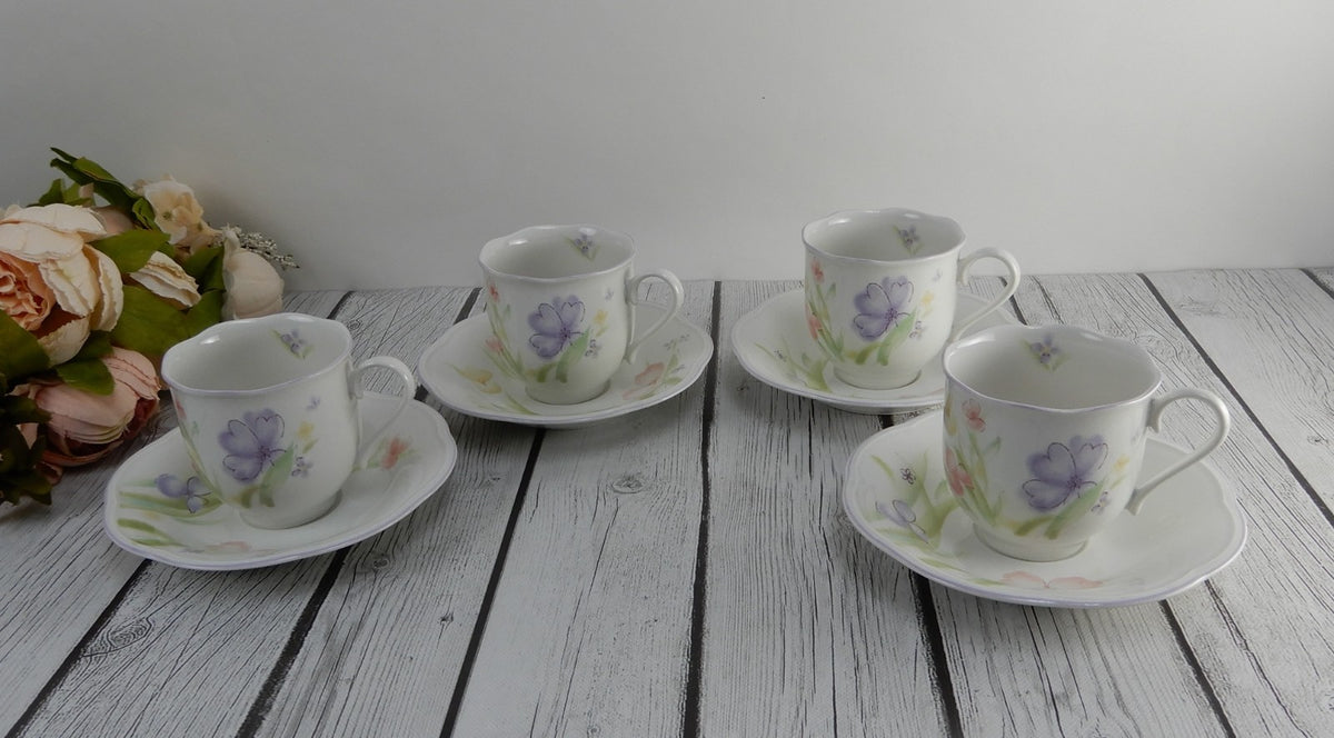 Set of  4 Mikasa Rondo "Water Colors" Pattern EG 911 Cups and Saucers