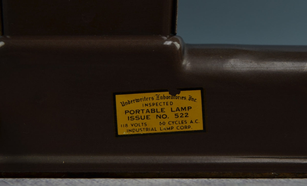 Vintage Underwriters Laboratories Inc. Bankers Lamp Brown Metal ~ 118 VOLTS