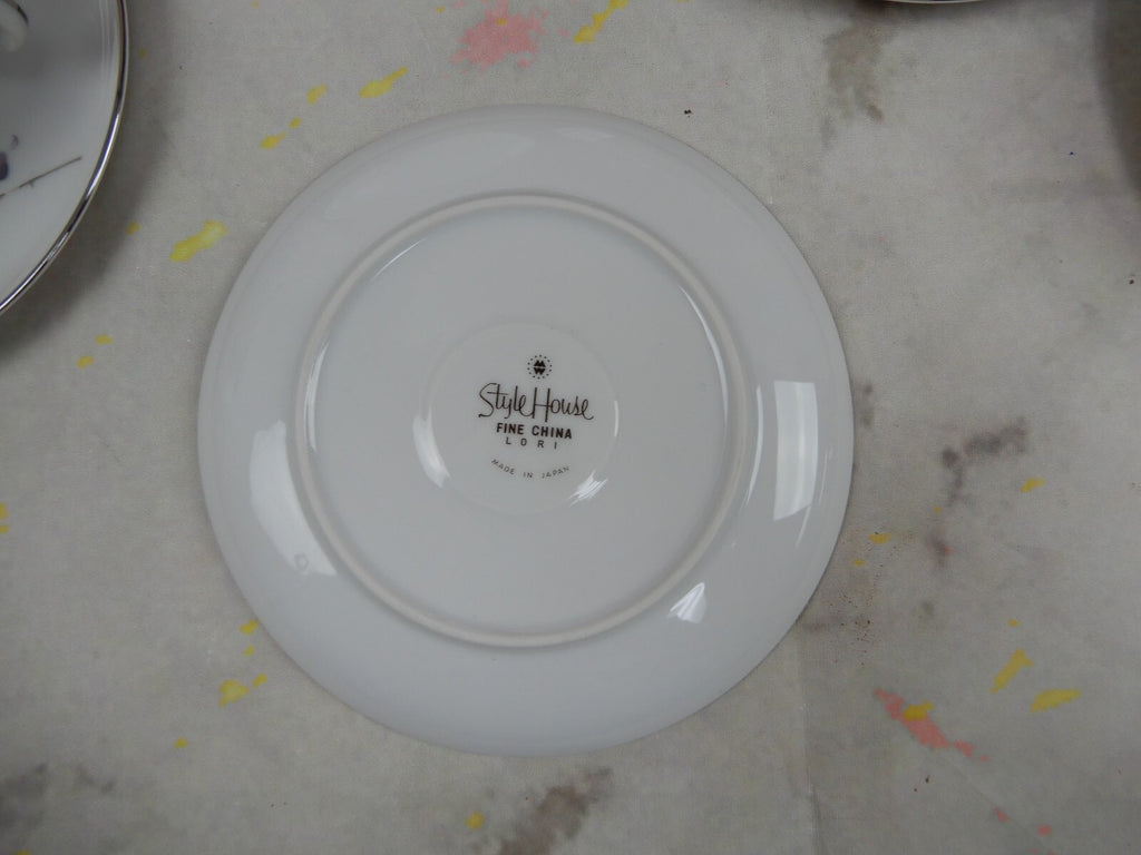 Vintage 20 Piece Style House Fine China "Lori" 4 Place Setting Made in Japan