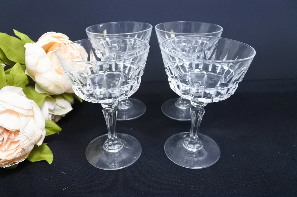 Set Of 4 Glass Dessert/Sherbet Glasses