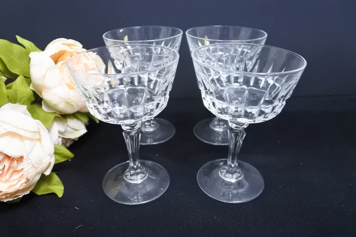 Set Of 4 Glass Dessert/Sherbet Glasses