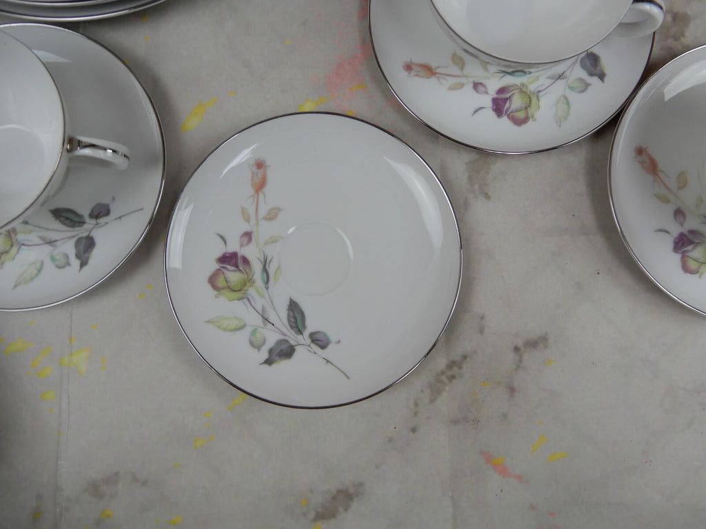 Vintage 20 Piece Style House Fine China "Lori" 4 Place Setting Made in Japan