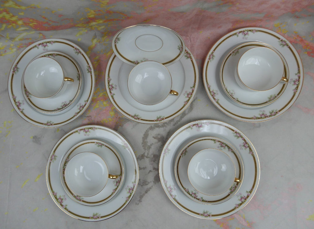 15 Piece Vintage Tirschenreuth Bavaria Kingston Cups,Saucers and Sandwich Plates