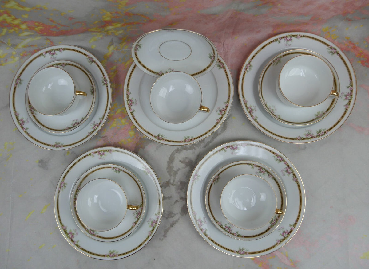 15 Piece Vintage Tirschenreuth Bavaria Kingston Cups,Saucers and Sandwich Plates