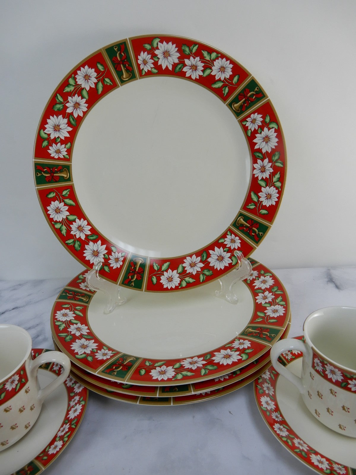 12 Pc Charlton Hall by Kobe Christmas 4 Dinner Plates, 4 Cups & 4 Saucers