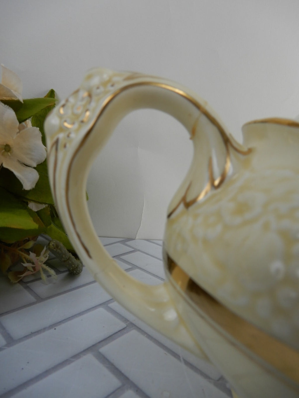 Crown Ducal Gold Gild Band Florentine Sand Cream Teapot with Fixed Handle As Is