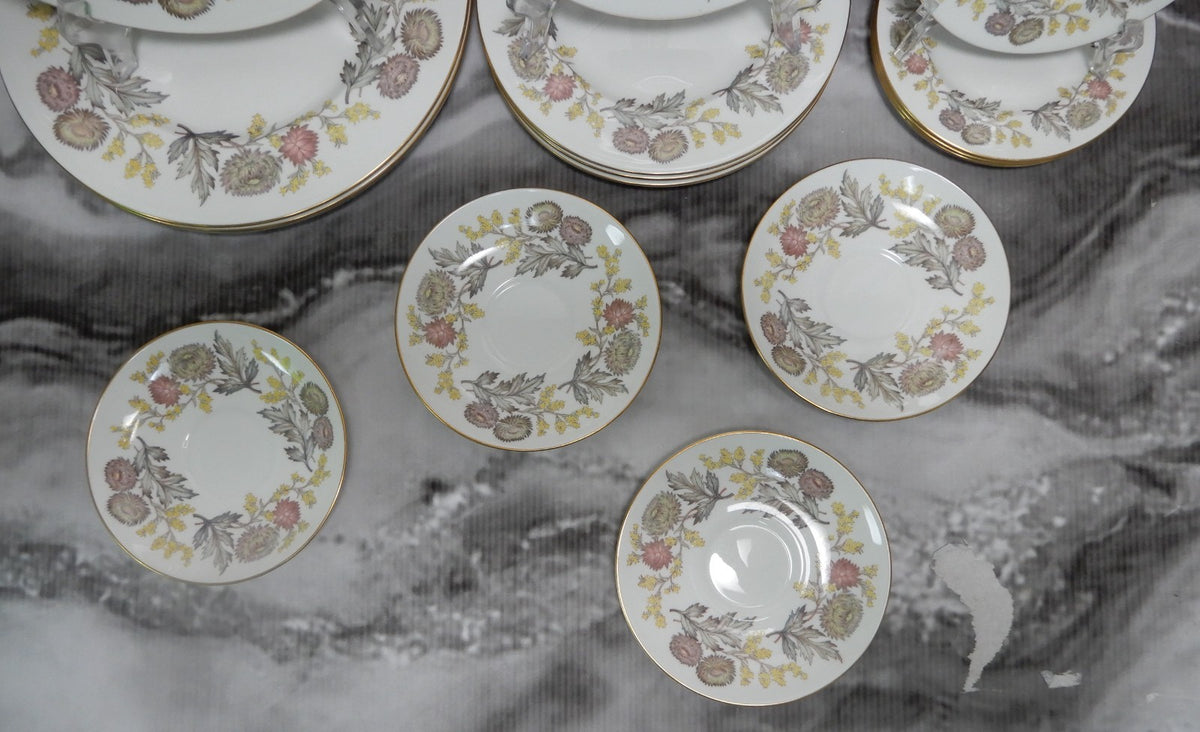 Set of 20 Pieces 4 Place Setting Porcelain Wedgwood Bone China LICHFIELD Pattern