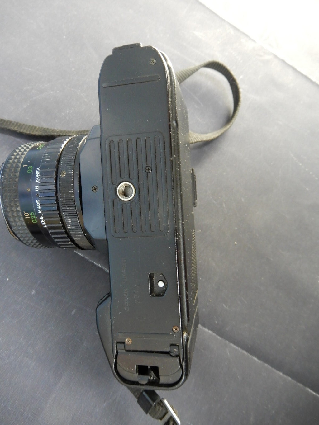 Canon T50 35mm SLR Film Camera FOR PARTS OR REPAIR AS IS