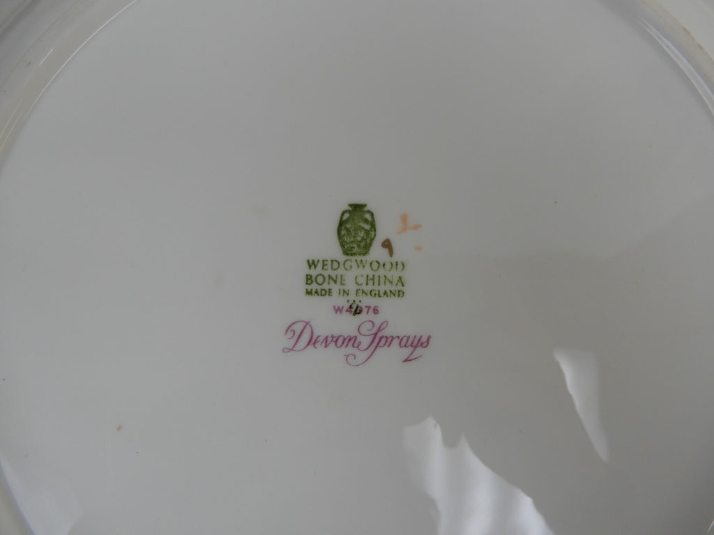 Vintage Wedgwood " Devon Sprays " 13-3/8" Chop Plate /Round Platter