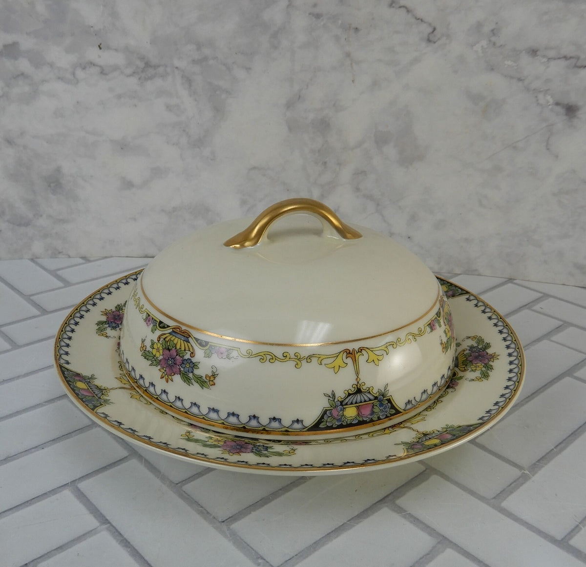 1920 Noritake China Ivory "Colonade" Round Covered Butter Dish