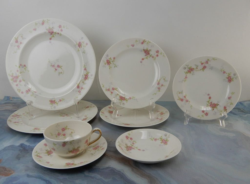 Set of 8 Replacemet Pieces Vintage Theodore Haviland New York "Touraine"